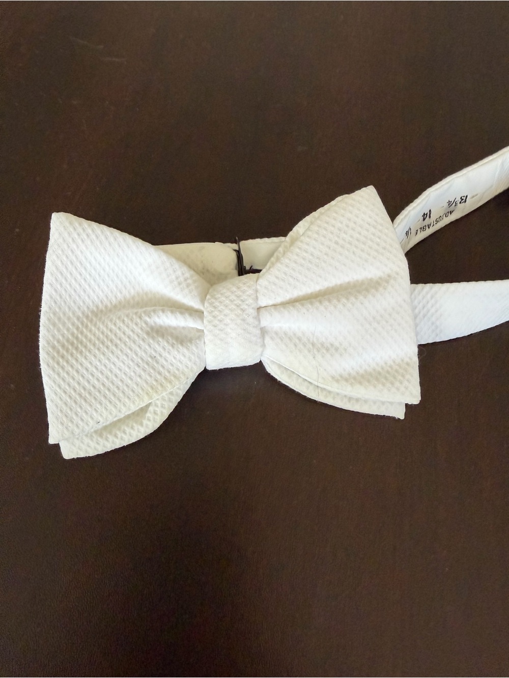 Brooks Brothers White Textured Adjustable Bow Tie – Formal / Wedding